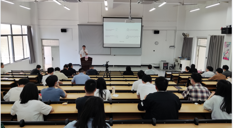 福州理工学院举行第五期辅导员工作研讨会