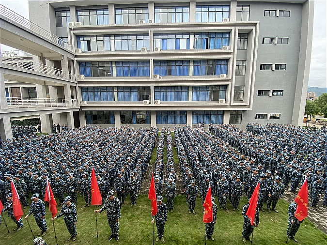 我校成功举办2020年秋季消防应急疏散演练暨消防进军训活动